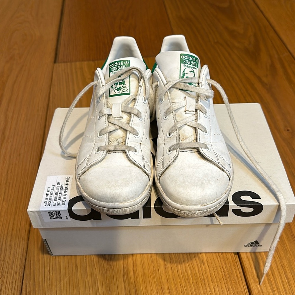 Kids Stan Smith size 1 adidas